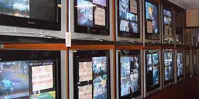 durban_cctv_monitors400.jpg